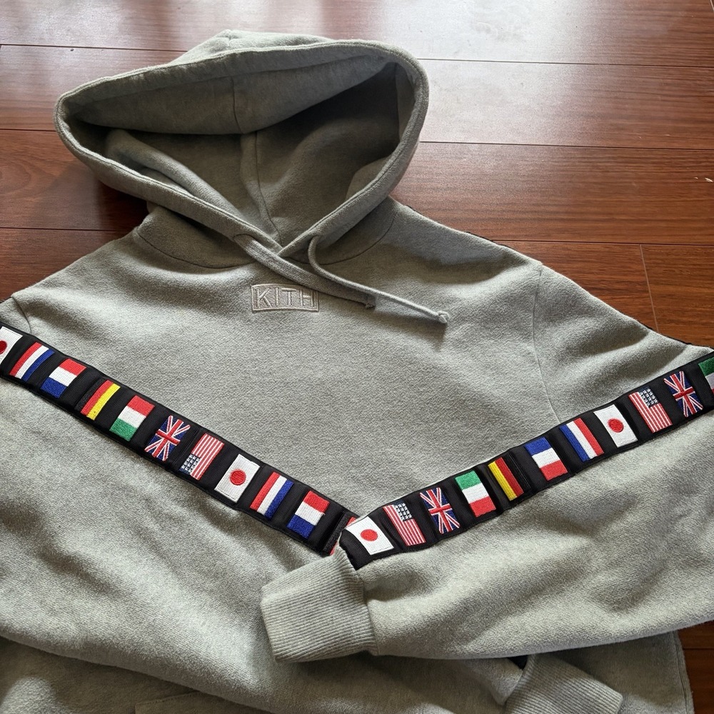 KITH Hoodie Mens XL Gray International Flag Embroidered World Cities Pullover